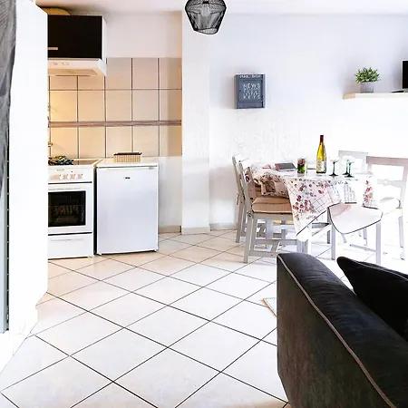 Le Cocon Avec Parking Prive & Terrasse דירה