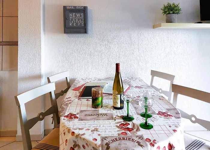 Le Cocon Avec Parking Privé&terrasse Appartamento *